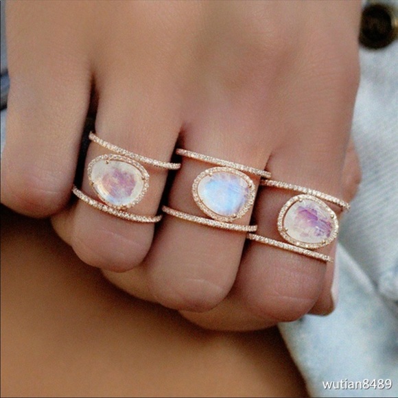 1 Moonstone fashion ring!! - Picture 3 of 5
